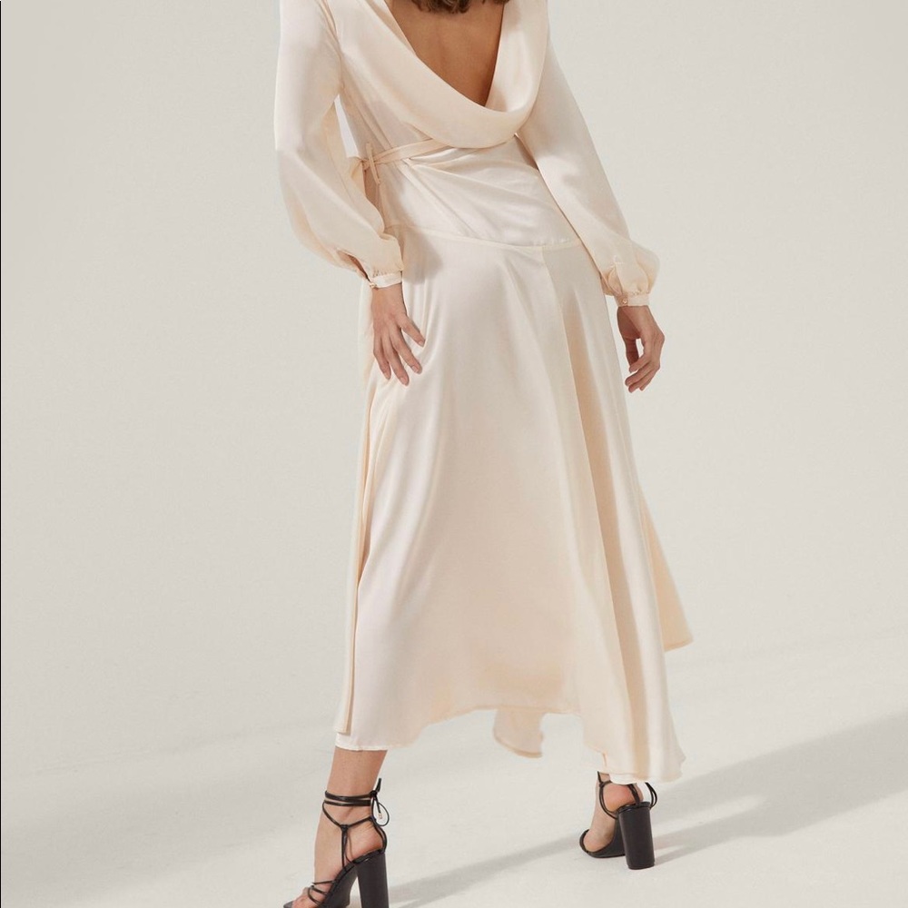 Satin long sleeve cowl back satin maxi dress